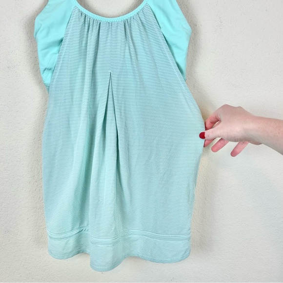 Lululemon Mint Green Workout Top - Picture 4 of 10